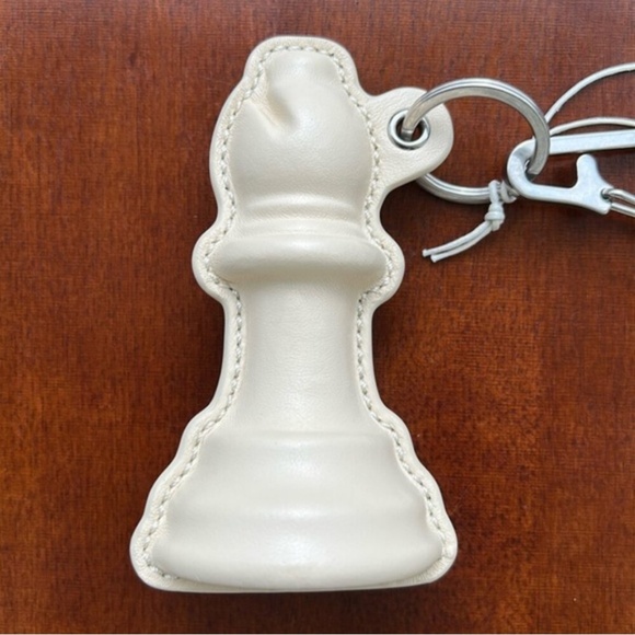 New Burberry leather bishop chess charm / key holder - Picture 10 of 13